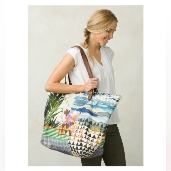 Prana Floral Blue Tote Bag - Picture 12 of 12